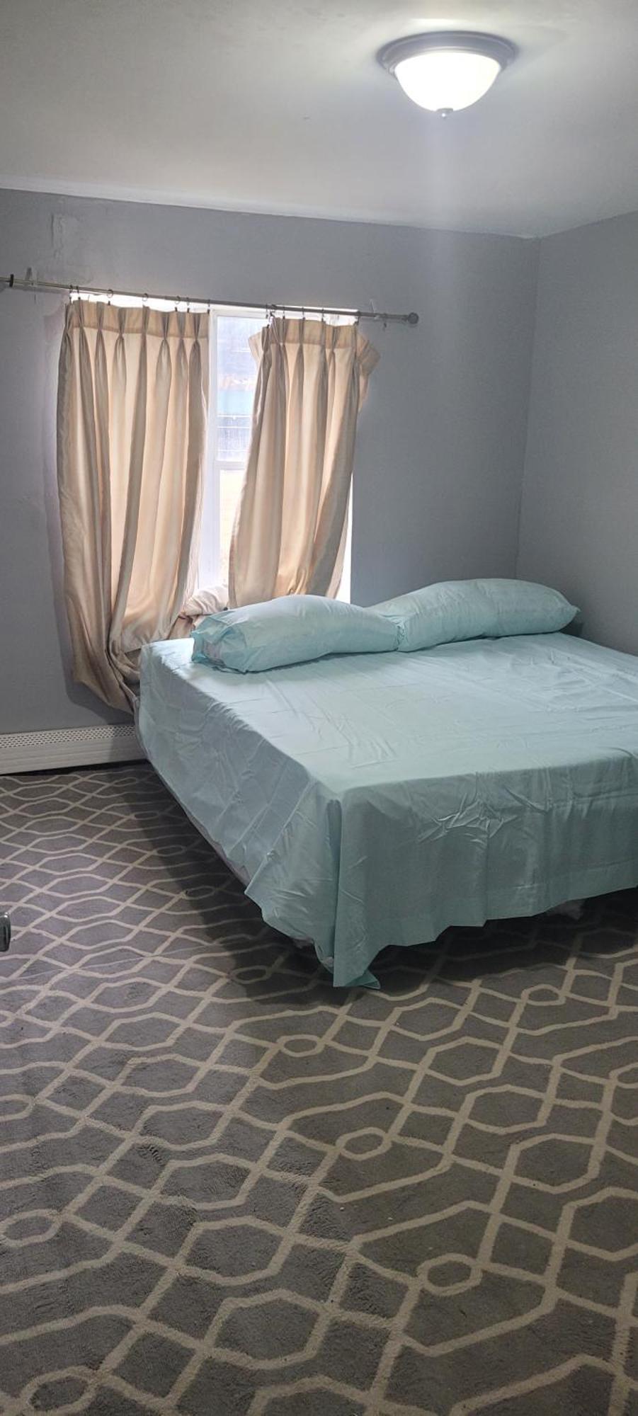 Room In A Beach House With King Size Bed In A Landlord Hosted Three Bedroom Apartment Нью-Йорк Экстерьер фото